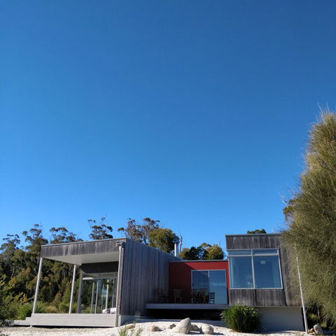Aplite House - Australian Directory 1