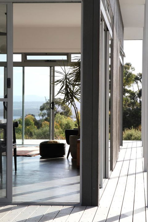 Aplite House - Australian Directory 27