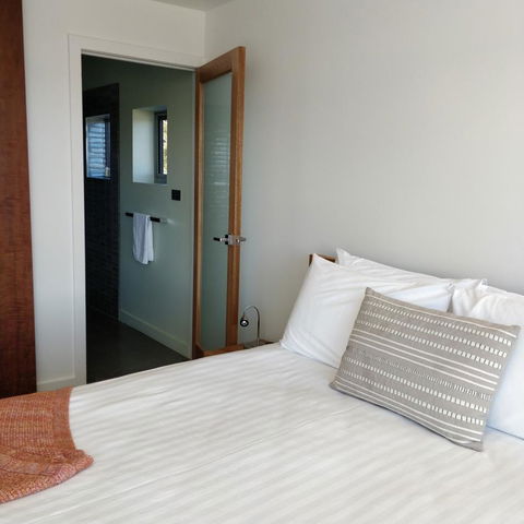 Aplite House - Australian Directory 13