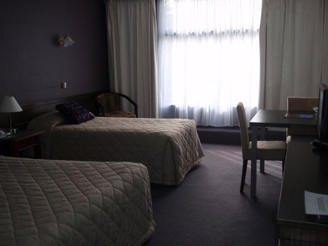West Coaster Motel - Australian Directory 43