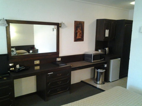 West Coaster Motel - Australian Directory 9