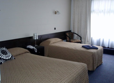 West Coaster Motel - Australian Directory 40