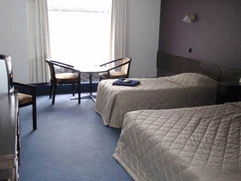 West Coaster Motel - Australian Directory 35