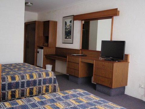 West Coaster Motel - Australian Directory 25