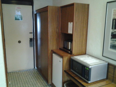 West Coaster Motel - Australian Directory 10