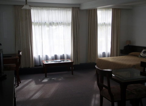 West Coaster Motel - Australian Directory 41