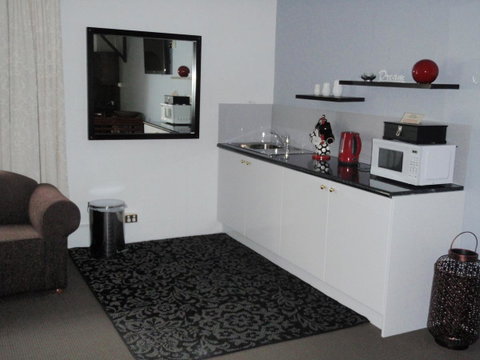 West Coaster Motel - Australian Directory 23