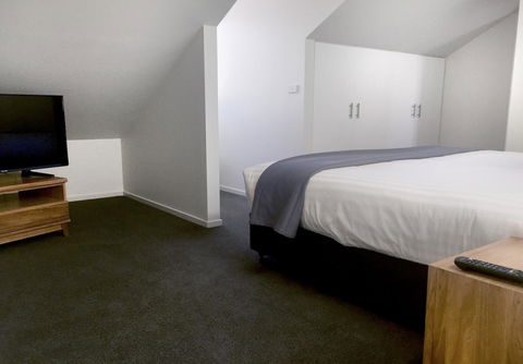 Sullivans Cove Apartments - Australian Directory 44