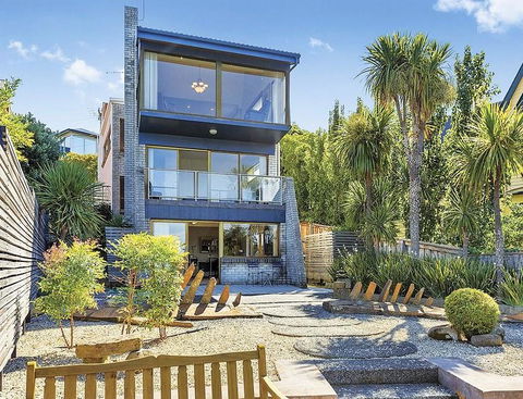 Sullivans Cove Apartments - Australian Directory 15