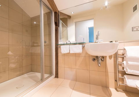 Sullivans Cove Apartments - Australian Directory 17