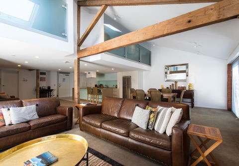 Sullivans Cove Apartments - Australian Directory 10