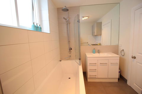 Trinity Hill Apartments - Australian Directory 22