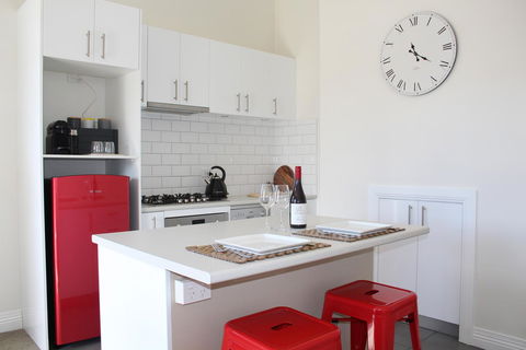 Trinity Hill Apartments - Australian Directory 13