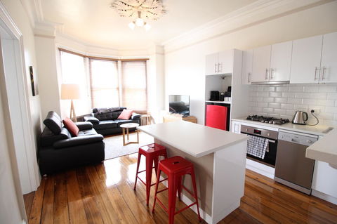 Trinity Hill Apartments - Australian Directory 23