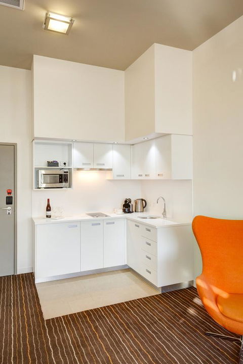 Mantra Charles Hotel - Australian Directory 44