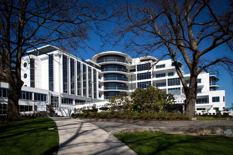 Mantra Charles Hotel - Australian Directory 9