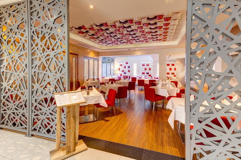 Mantra Charles Hotel - Australian Directory 6