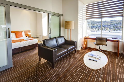 Mantra Charles Hotel - Australian Directory 43