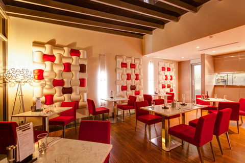 Mantra Charles Hotel - Australian Directory 16