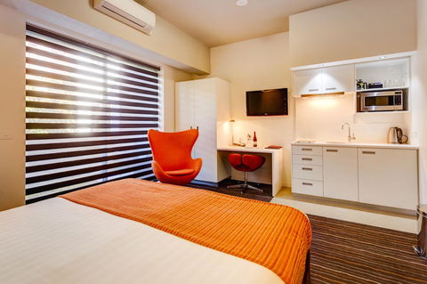 Mantra Charles Hotel - Australian Directory 39