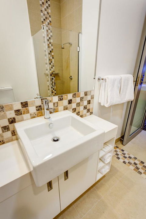 Mantra Charles Hotel - Australian Directory 36