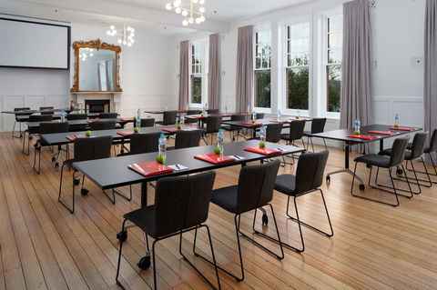 Rydges Hobart - Australian Directory 23