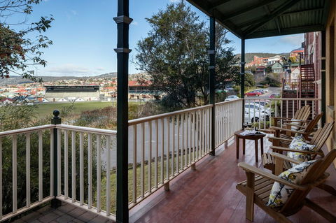 Rydges Hobart - Australian Directory 16