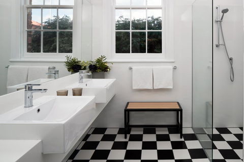 Rydges Hobart - Australian Directory 20