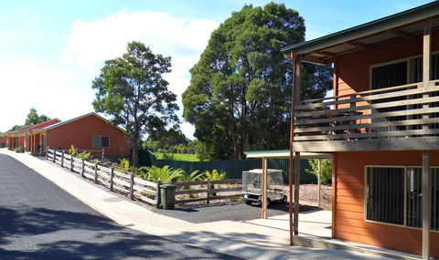 Driftwood Strahan Villas - Australian Directory 3