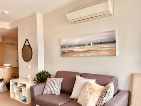 Hobart Inner City Apartment - Australian Directory 2