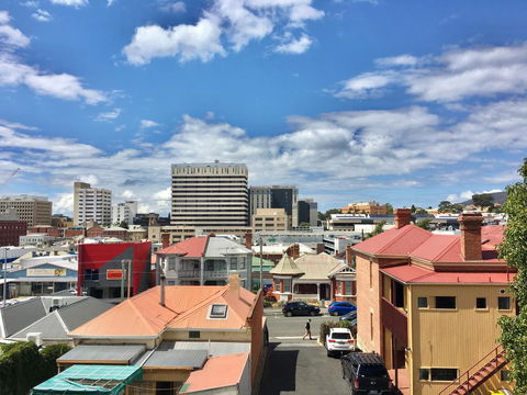 Hobart Inner City Apartment - Australian Directory 13