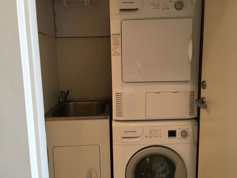 Hobart Inner City Apartment - Australian Directory 12