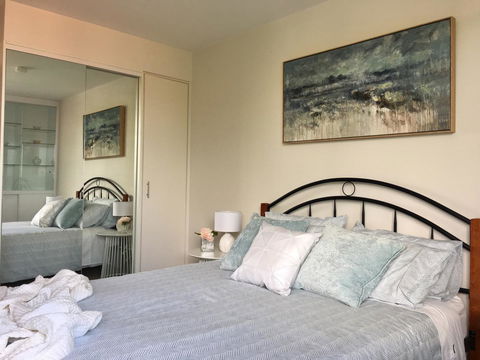 Hobart Inner City Apartment - Australian Directory 6