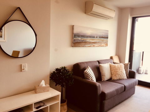 Hobart Inner City Apartment - Australian Directory 4