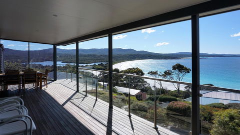 SEA EAGLE COTTAGE Amazing Views Of Bay Of Fires - Australian Directory 0