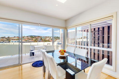 Bellerive Marina View Apartments NO 27 - Australian Directory 1