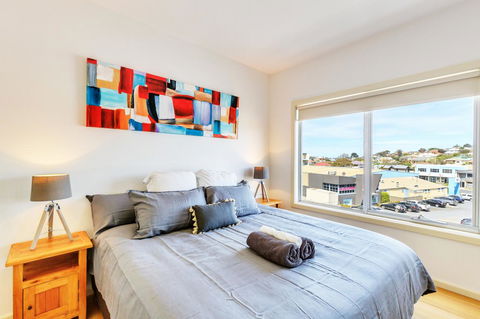 Bellerive Marina View Apartments NO 27 - Australian Directory 4
