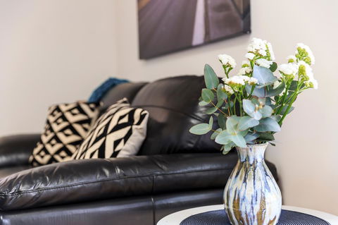 Bellerive Marina View Apartments NO 27 - Australian Directory 7