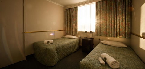 Parklane Motel - Australian Directory 25