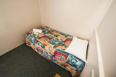 Parklane Motel - Australian Directory 26
