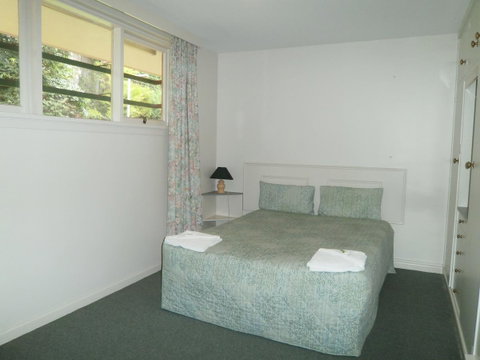 Parklane Motel - Australian Directory 35