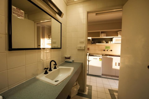 Parklane Motel - Australian Directory 24