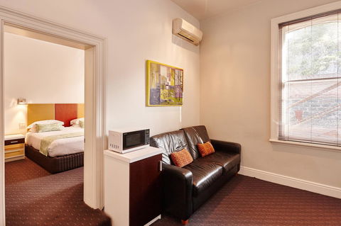 Auldington Hotel - Australian Directory 16