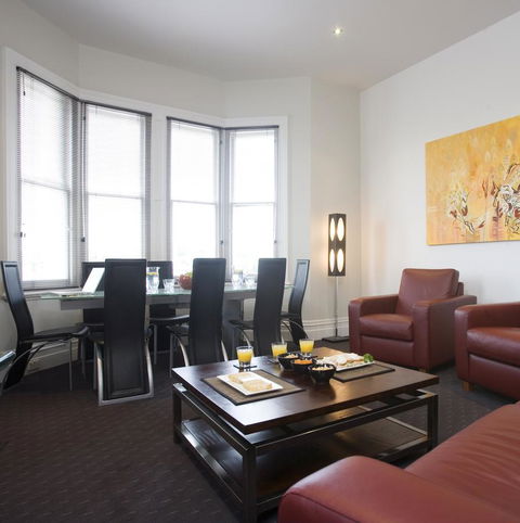 Auldington Hotel - Australian Directory 31