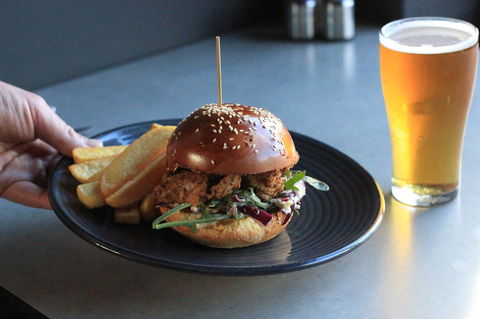 Hotel Launceston - Australian Directory 18