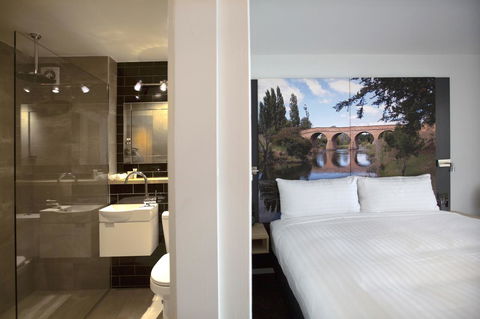 Hotel Launceston - Australian Directory 7