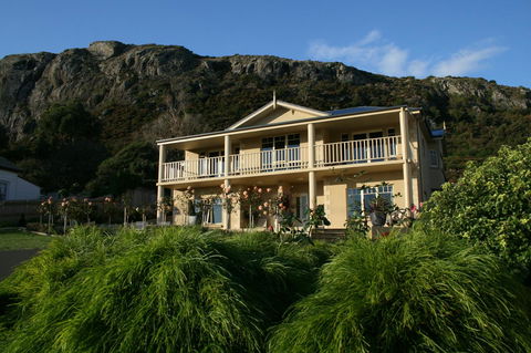 On The Terrace - Australian Directory 0