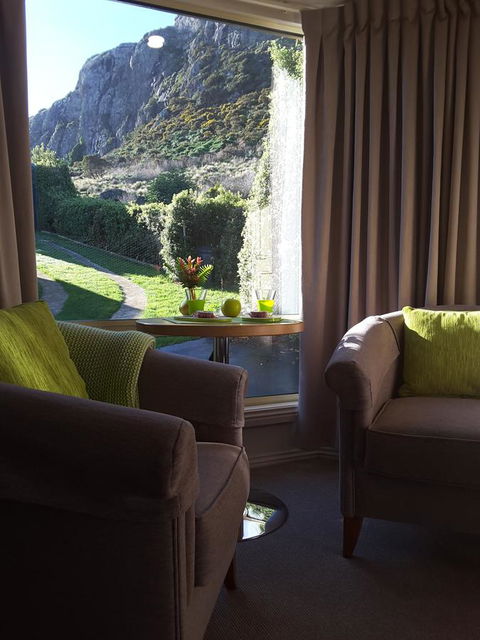 On The Terrace - Australian Directory 13