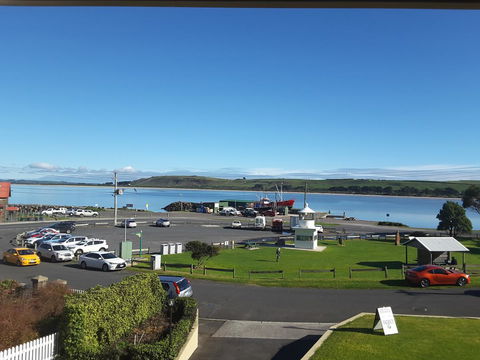 On The Terrace - Australian Directory 5