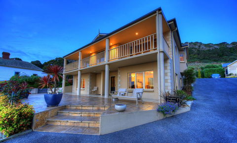 On The Terrace - Australian Directory 43